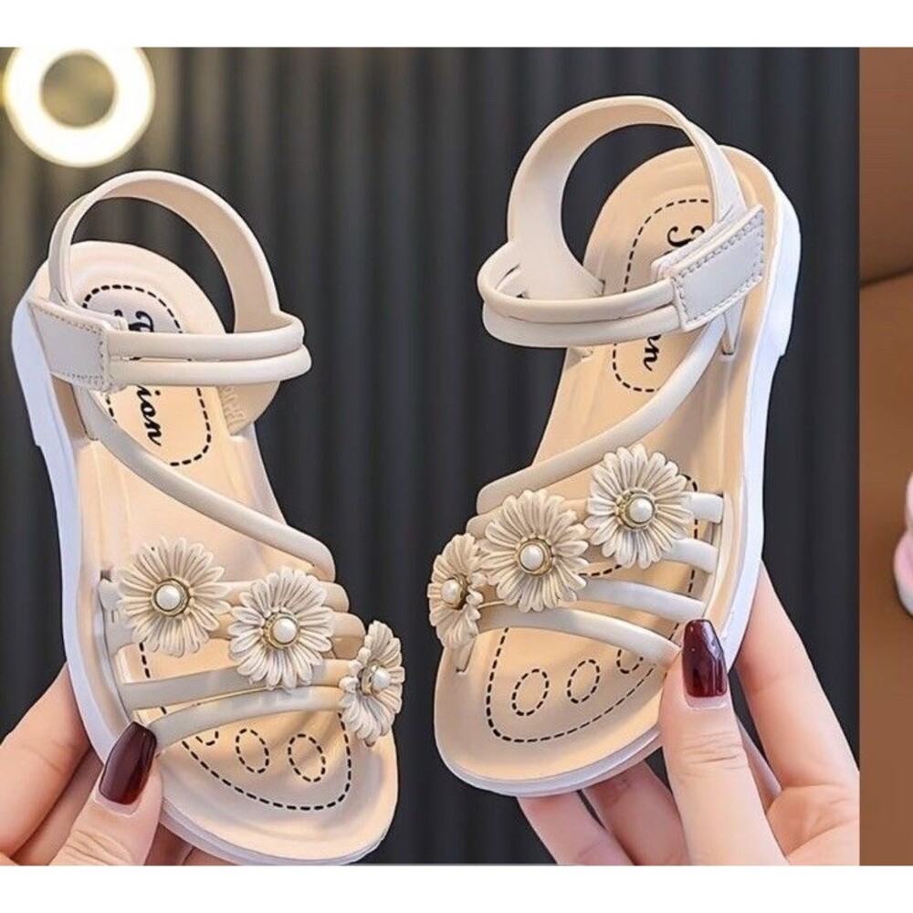 Girls PVC Sandals Size 12 Beige Floral Pearl Non-Slip Summer Shoes Hook & Loop - Picture 11 of 16
